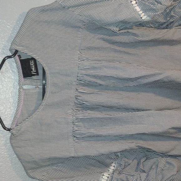 Nautical Striped Nanette Lepore with Unique Puffed Sleeve M - Picture 2 of 7